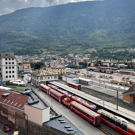 Dreamers Apartment Tirano Buitenkant foto
