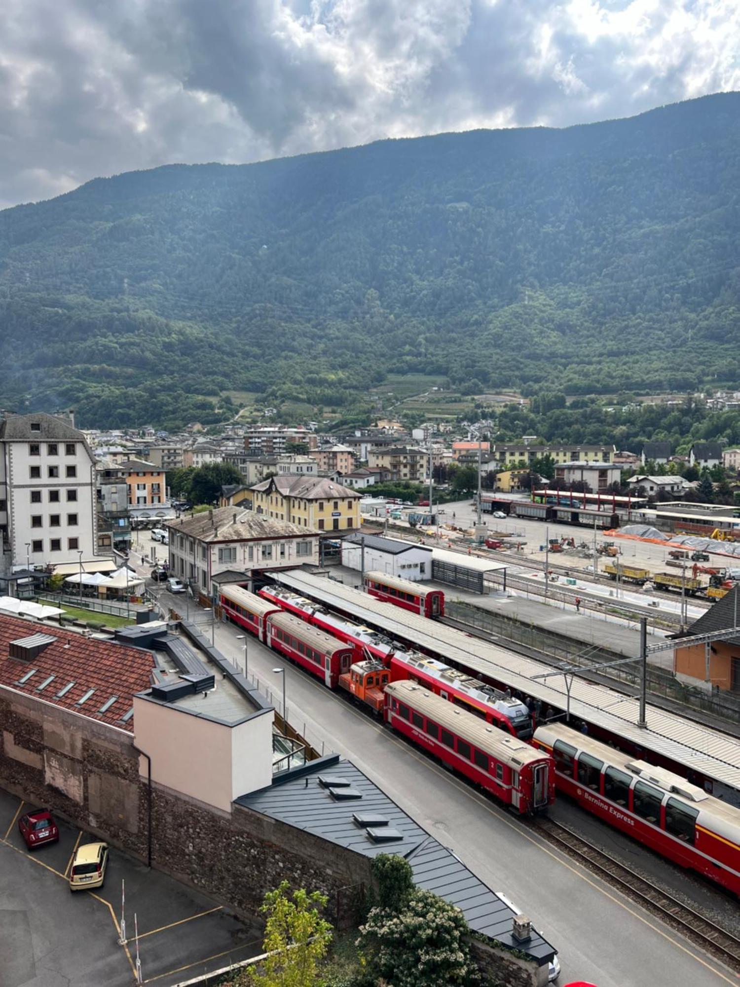 Dreamers Apartment Tirano Buitenkant foto
