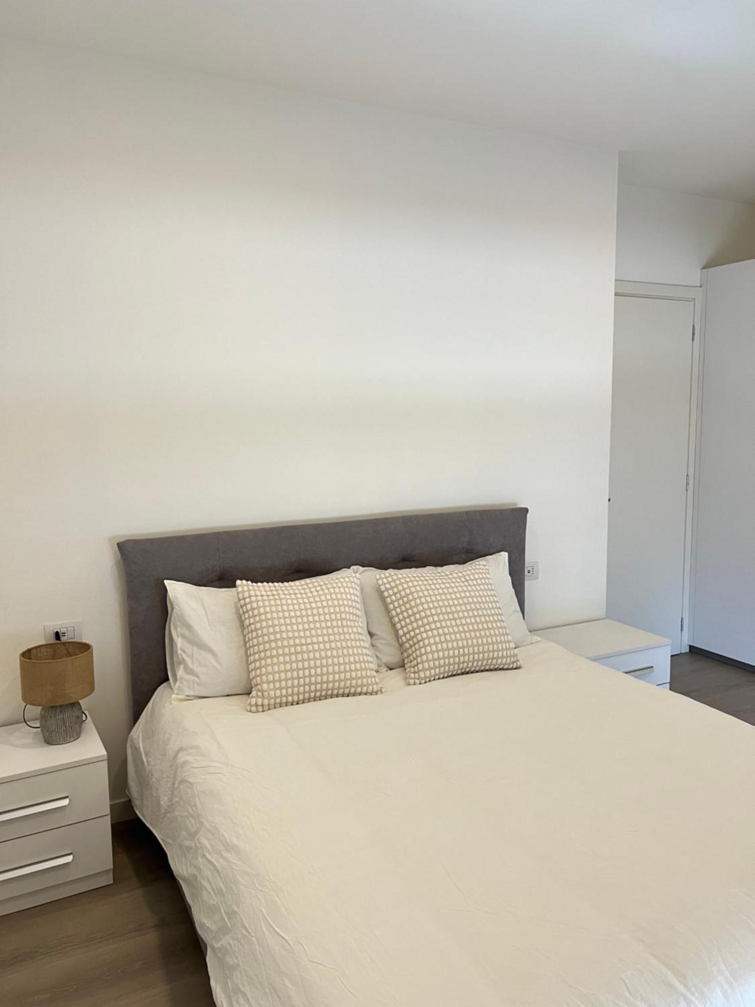 Dreamers Apartment Tirano Buitenkant foto